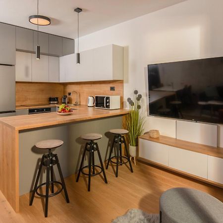 Family & Friends Pula - Top Floor - Free Parking ภายนอก รูปภาพ