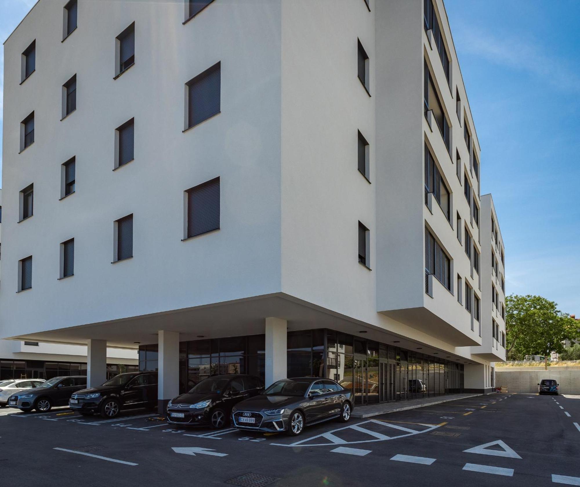 Family & Friends Pula - Top Floor - Free Parking ภายนอก รูปภาพ